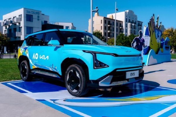 Kaiyun开云官方网站中国登录 澳网发布会在中国举行 指定用车提供品质绿色出行体验